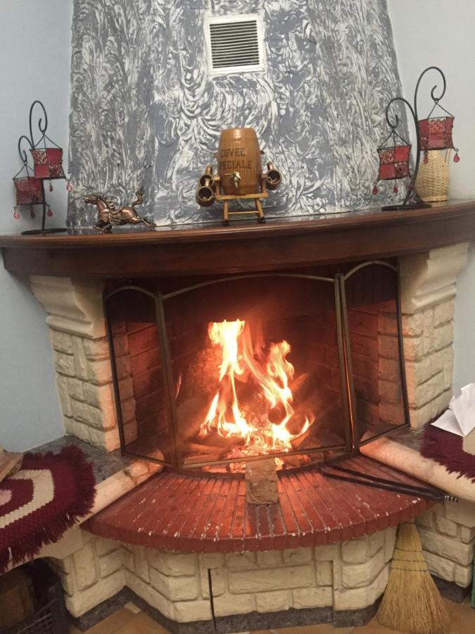 Vila Ridvani Korça Exteriör bild